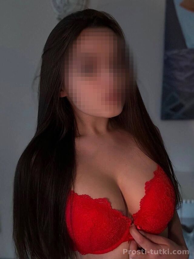 Индивидуалка Карина  Ботанический Фотография 